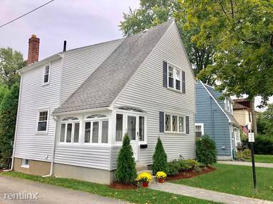 Main picture of 290 Cherry St