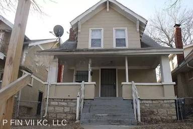 Main picture of 4034 Brooklyn Ave