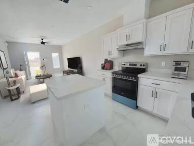 Main picture of 1300 Hummingbird Ct