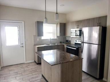 Main picture of 4907 N Hiawatha Dr