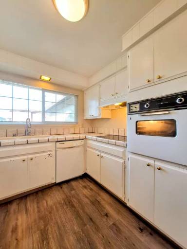 Main picture of 3070 Walgrove Way
