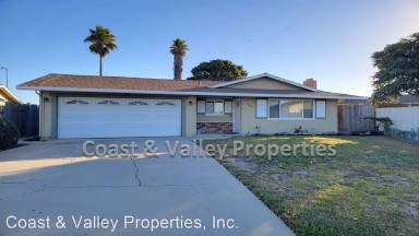 Main picture of 986 Estrada Way