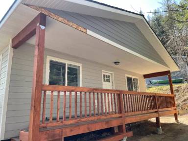 Main picture of 1516 Montana Ave