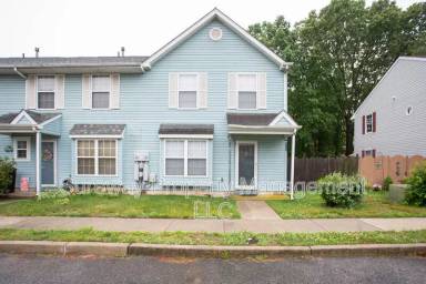 Main picture of 12 Grant Ln