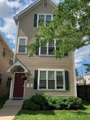 Main picture of 1934 S Canalport Ave