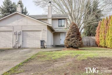 Main picture of 618 SE 131st Ct