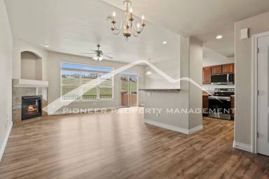 Main picture of 4569 Scarlet Dr