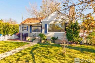 Main picture of 4720 W Franklin Rd