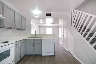 Main picture of 313 Rose Street - C