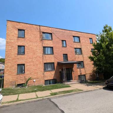 Main picture of 3592 Brighton Rd
