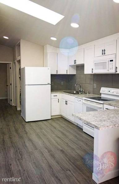 Main picture of 11240 SW 81st Ave