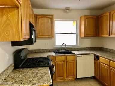 Main picture of 299 Ocean Ave