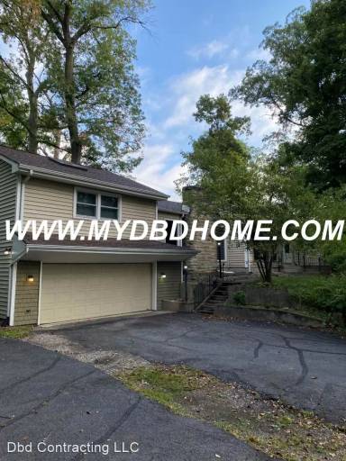 Main picture of 4905 Forest Ave