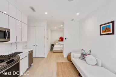 Main picture of 3527 14th St NW