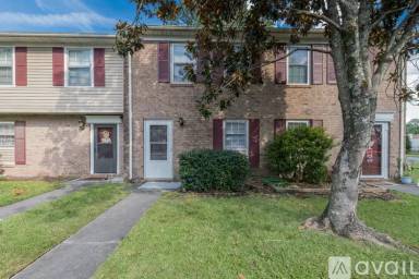 Main picture of 102 King George Ct