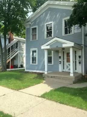 Main picture of 418 N River St