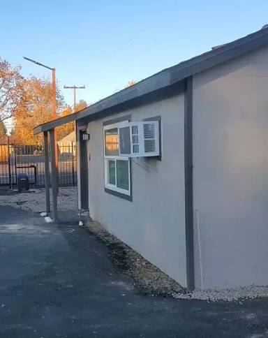 Main picture of 1736 Linda Ave