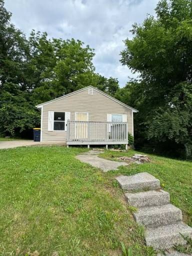 Main picture of 4132 Spruce Ave