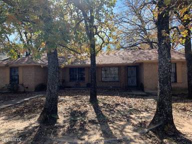 Main picture of 7526 Olusta Dr
