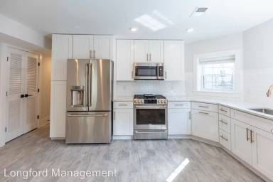 Main picture of 3001 11th St NW