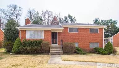 Main picture of 1005 Brantford Ave