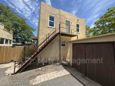 Main picture of 116 Maple St SE