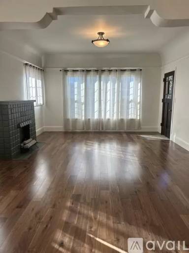 Main picture of 2312 West Blvd
