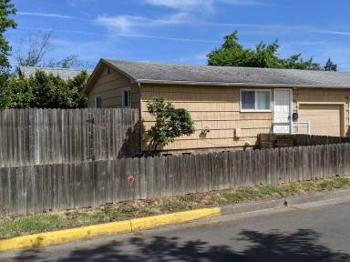 Main picture of 1443 10th St