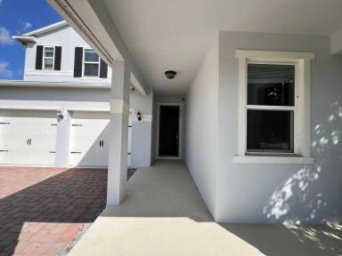 Main picture of 8025 Bowery Dr