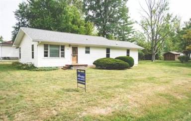 Main picture of 242 S Gravel Pit Rd