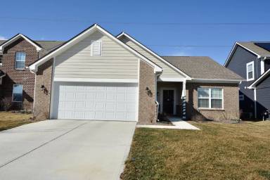 Main picture of 7084 English Oak Dr