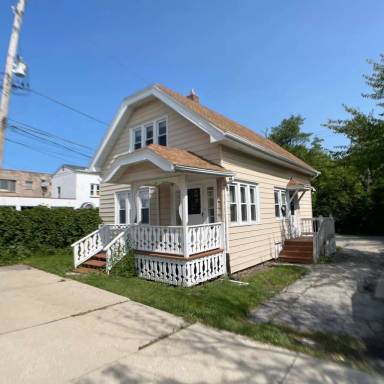 Main picture of 1468 S 92nd St