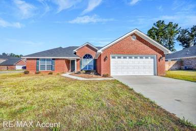 Main picture of 41 Kinlock Ct