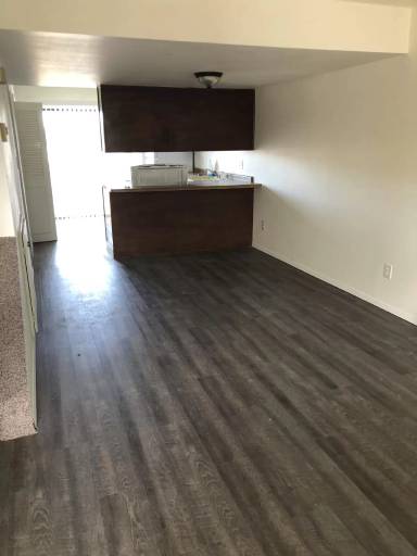 Main picture of 32 Royal Crest Drive - A