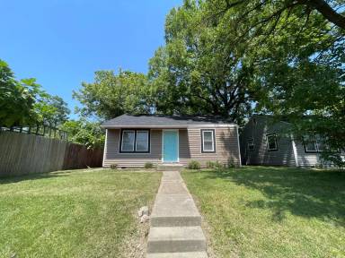 Main picture of 4008 E 30th St