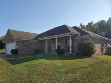 Main picture of 531 Roxbury Pl