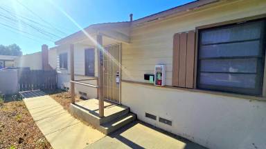 Main picture of 374-96 N 9th Ave