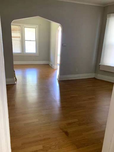 Main picture of 328 Parkdale Ave