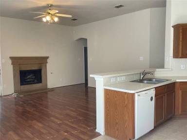 Main picture of 8271 Horse Whisper Ln