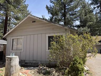 Main picture of 2582 Pinter Ave
