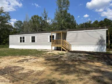 Main picture of 20239 Perrilloux Rd