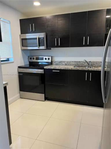 Main picture of 8879A Fontainebleau Blvd