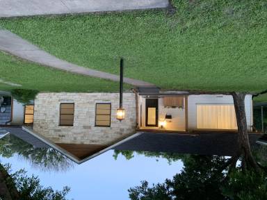 Main picture of 405 N 41st St