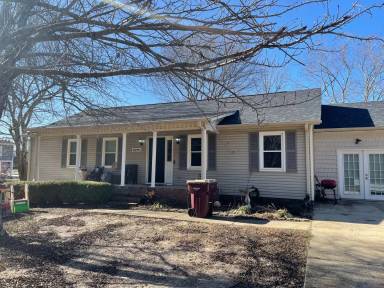 Main picture of 13293 Henderson Ln