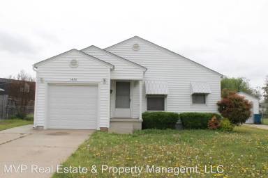 Main picture of 1416 Maple Dr