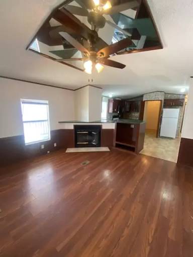 Main picture of 300 Christine Rd