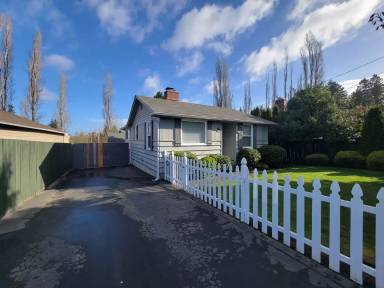 Main picture of 1208 Juniper St