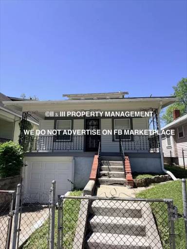 Main picture of 3032 Elmwood Ave