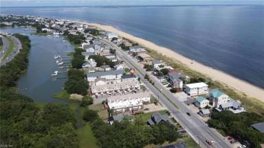 Main picture of 525 W Ocean View Ave