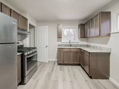 Main picture of 536 Emerson Ave